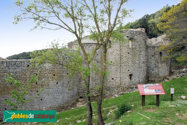 Albanyà - Monestir de Sant Llorenç de Sous (Foto: Albert Esteves, 2014) Albanyà - Monestir de Sant Llorenç de Sous