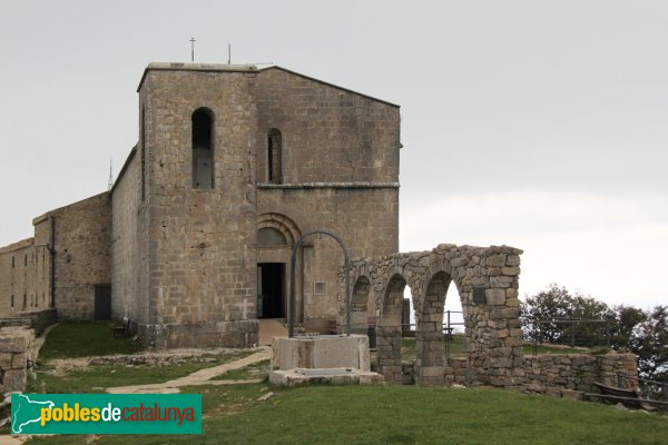 Albanyà - Santuari de la Mare de Déu del Mont (Foto: Albert Esteves, 2014) Albanyà - Santuari de la Mare de Déu del Mont