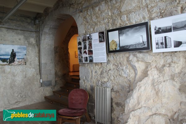 Albanyà - Santuari de la Mare de Déu del Mont (Foto: Albert Esteves, 2014) Albanyà - Santuari de la Mare de Déu del Mont