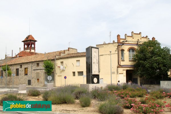 Cervera - Fàbrica de galetes i Xalet Güell