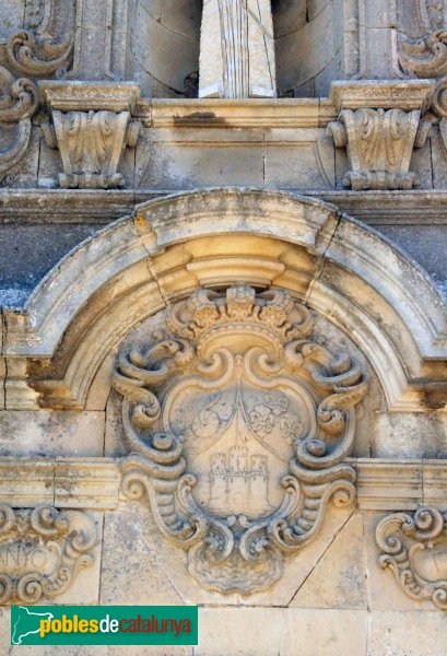 Sant Feliu de Guíxols - Arc de Sant Benet, escut del Monestir