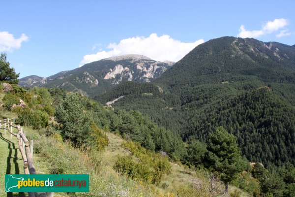 Urús - Panoràmica des de Sant Grau (Foto: Albert Esteves, 2014) Urús - Panoràmica des de Sant Grau