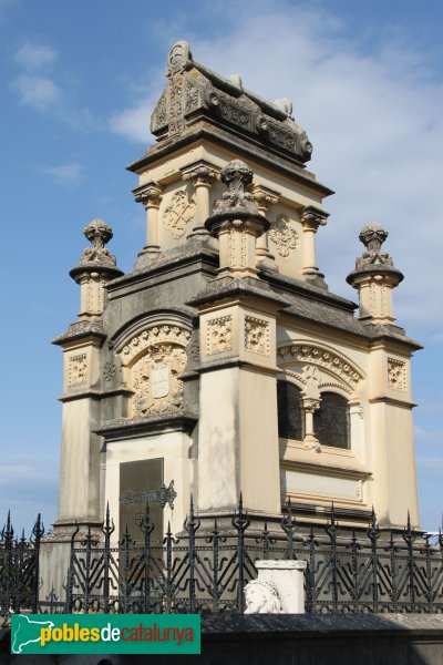 Sant Feliu de Guíxols - Mausoleu del Marquès de Robert