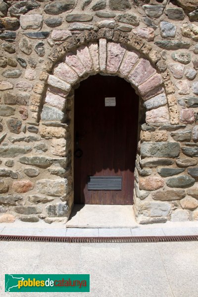 Soriguerola - Església de Sant Miquel (Foto: Albert Esteves, 2014) Soriguerola - Església de Sant Miquel