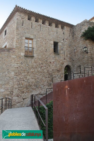 Castell d´Aro - Castell de Benedormiens