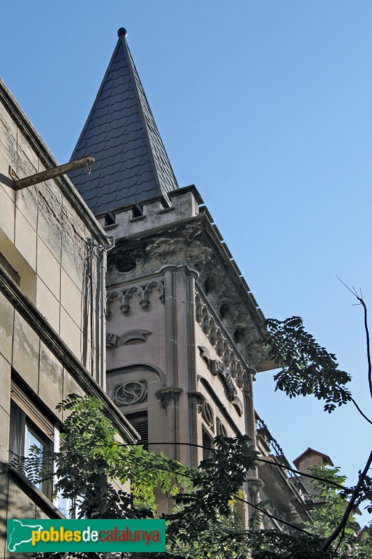 Barcelona - Casa Henriette Cros (Dalmau, 11)