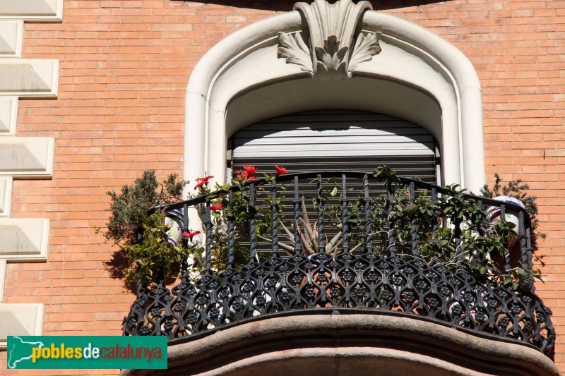 Barcelona - Tallers, 68 bis (Foto: Albert Esteves, 2015) Barcelona - Tallers, 68 bis