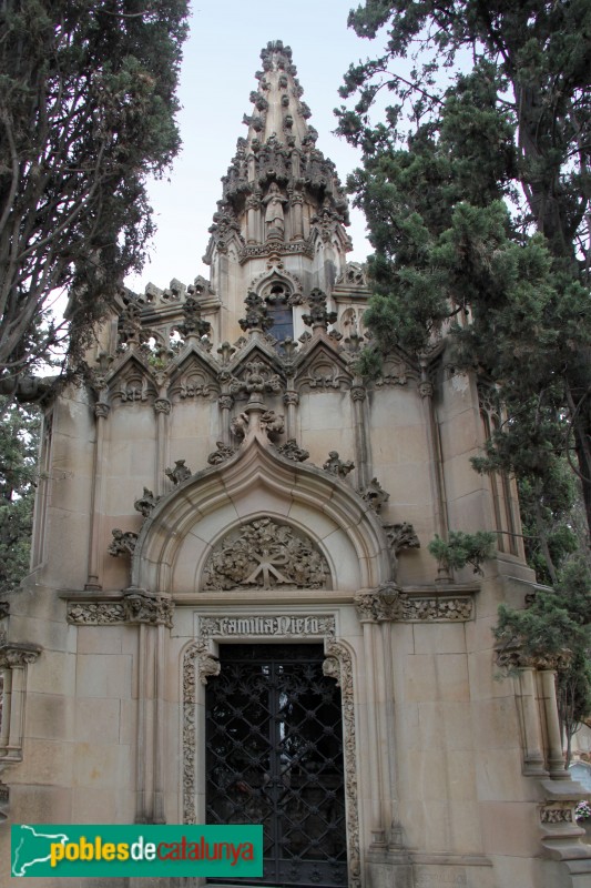 Cementiri de Montjuïc - Panteó Nieto (Foto: Albert Esteves, 2015) Cementiri de Montjuïc - Panteó Nieto