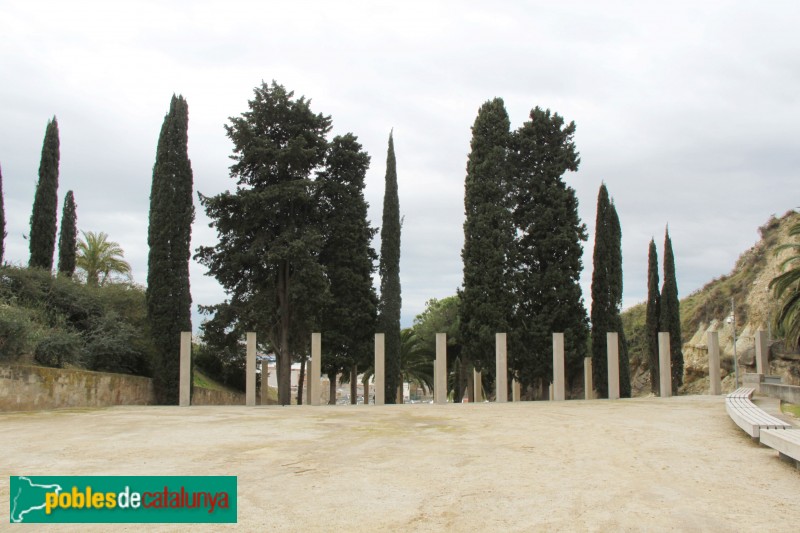 Cementiri de Montjuïc - Fossar de la Pedrera (Foto: Albert Esteves, 2015) Cementiri de Montjuïc - Fossar de la Pedrera