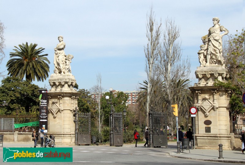 Barcelona - Parc de la Ciutadella - Porta del passeig Picasso