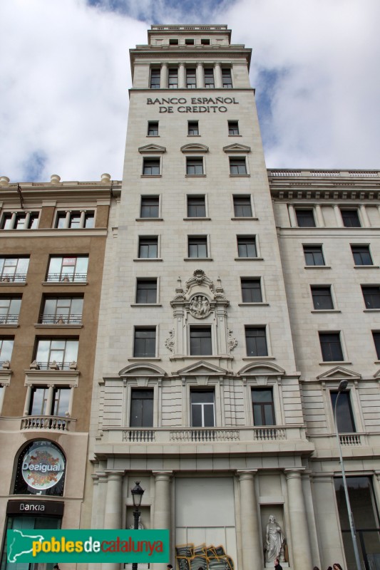 Barcelona - Edifici Banesto (Foto: Albert Esteves, 2015) Barcelona - Edifici Banesto
