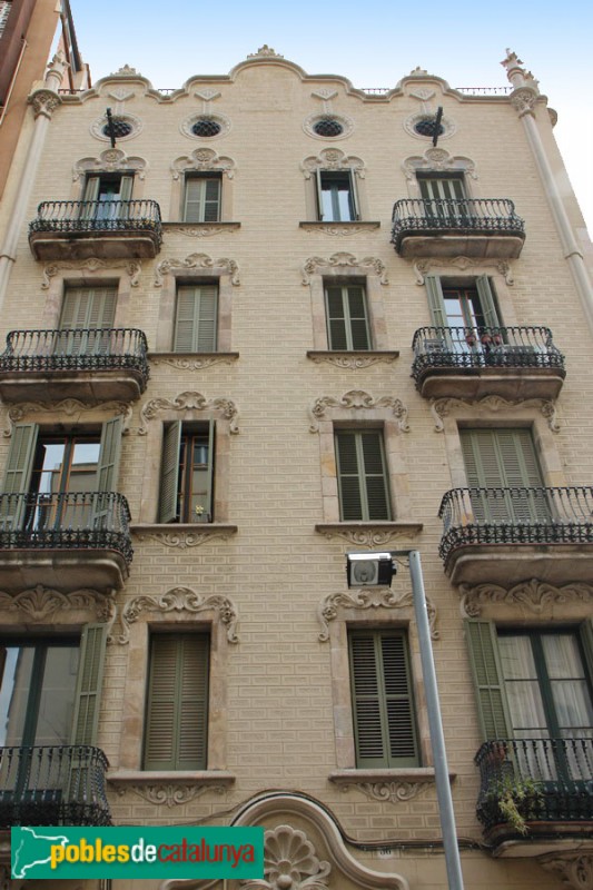 Barcelona - Casa Josep Lledó (Clot, 36-38) (Foto: Graciel·la Vidal, 2015) Barcelona - Casa Josep Lledó (Clot, 36-38)
