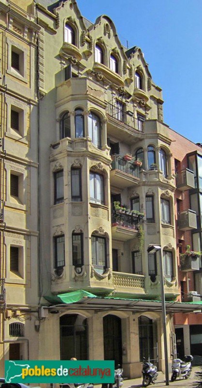 Barcelona - Casa Ramon Aguyé (Clot, 46)