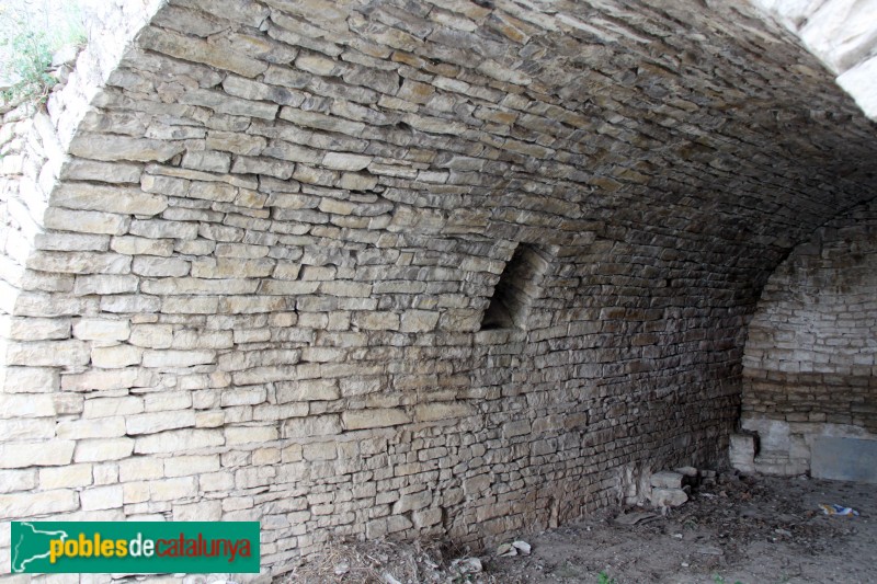 Sant Guim de Freixenet - Magtazem (Castell de Santa Maria) (Foto: Albert Esteves, 2015) Sant Guim de Freixenet - Magtazem (Castell de Santa Maria)