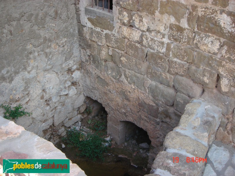 Torà - Molí de Fontanet (Foto: Jordi Seró -Invarquit.Gencat-, 2006) Torà - Molí de Fontanet
