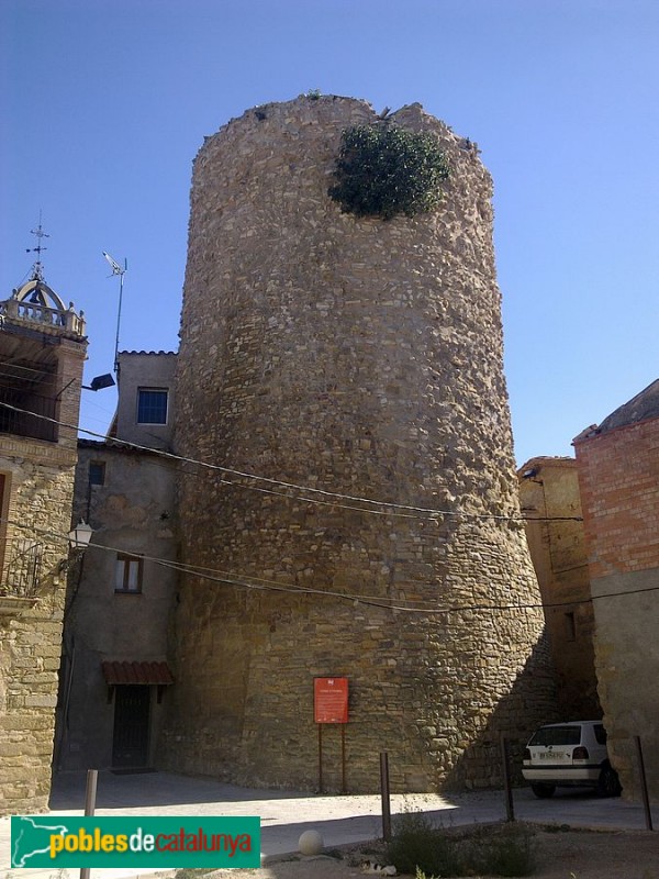 Ivorra - Torre del castell, abans de la restauració