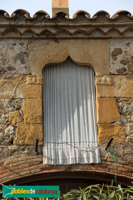 Serra de Daró - Rectoria de Sant Iscle