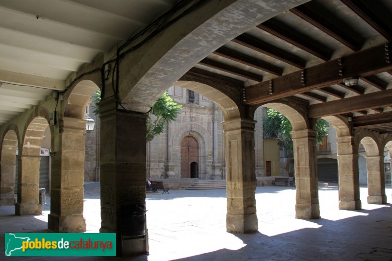 Guissona - Plaça Major (Foto: Albert Esteves, 2015) Guissona - Plaça Major