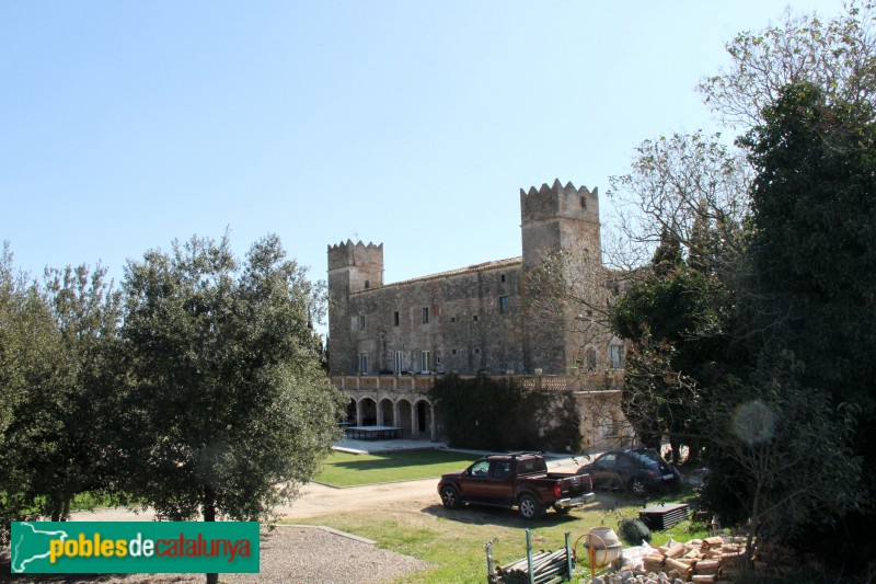 Corçà - Can Caramany (Castell de l'Alberg)