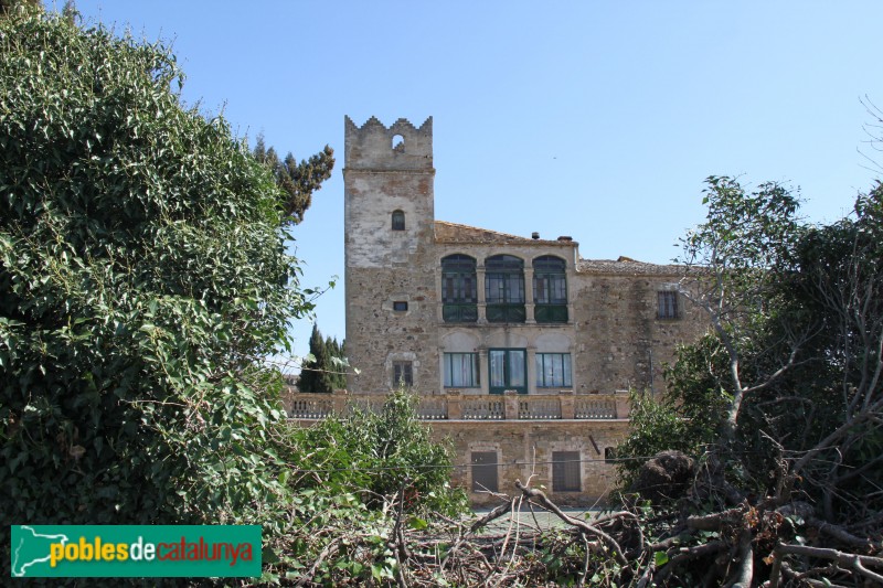 Corçà - Can Caramany (Castell de l'Alberg)