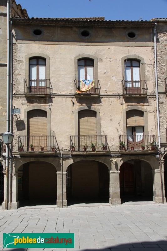 Guissona - Plaça Major, casa Carboner