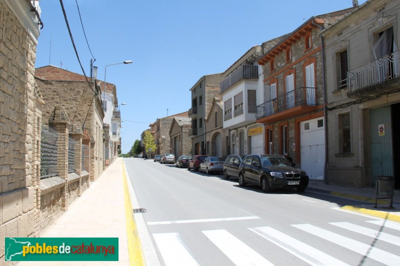 Guissona - Avinguda 11 de Setembre (Foto: Albert Esteves, 2015) Guissona - Avinguda 11 de Setembre