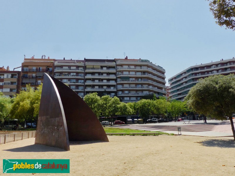 Barcelona - Escultura de la plaça Moragues (Foto: Graciel.la Vidal, 2015) Barcelona - Escultura de la plaça Moragues