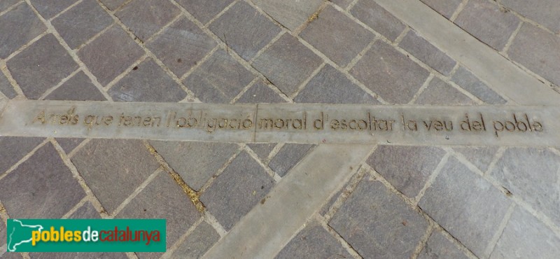 Barcelona - Escultura "Les nostres arrels" (Foto: Graciel·la Vidal, 2015) Barcelona - Escultura "Les nostres arrels"