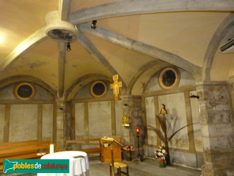 Calaf - Cripta de l'església de Sant Jaume (Foto: Valentí Pons, 2015) Calaf - Cripta de l'església de Sant Jaume