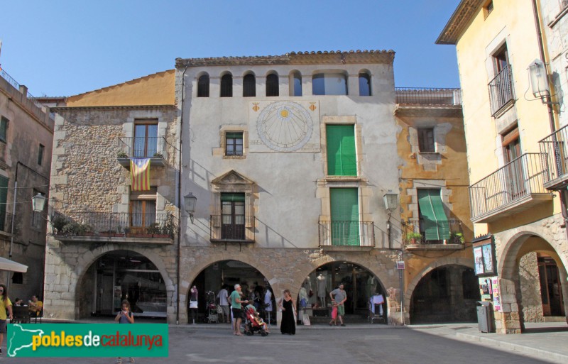 Torroella de Montgrí - Plaça de la Vila, 12