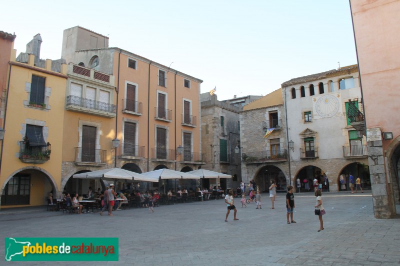 Torroella de Montgrí - Plaça de la Vila