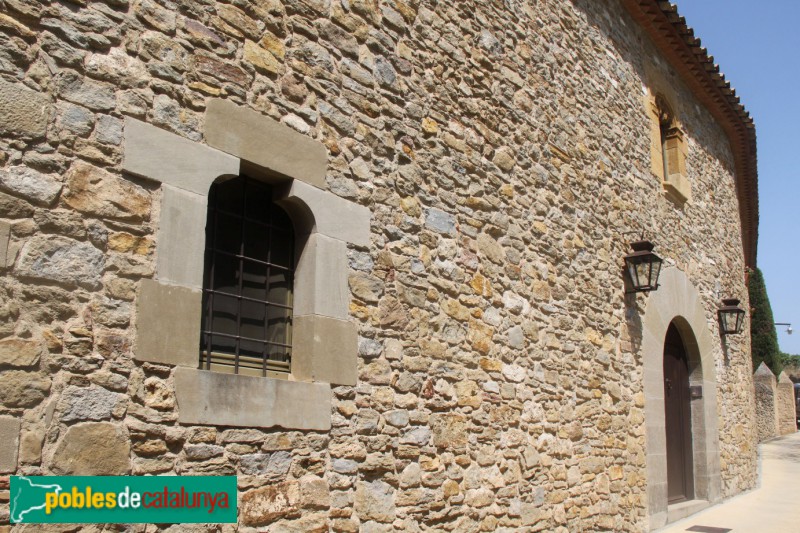 Ullastret - Casa del poble (Foto: Albert Esteves, 2015) Ullastret - Casa del poble