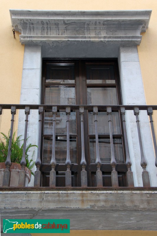 Torroella de Montgrí - Carre Major, 30 (Foto: Albert Esteves, 2015) Torroella de Montgrí - Carre Major, 30