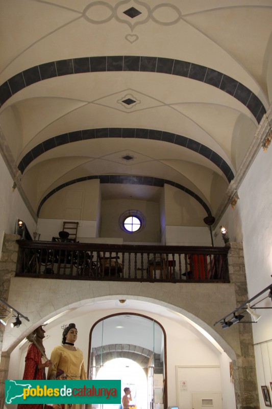 Torroella de Montgrí - Capella de Sant Antoni, interior (1)