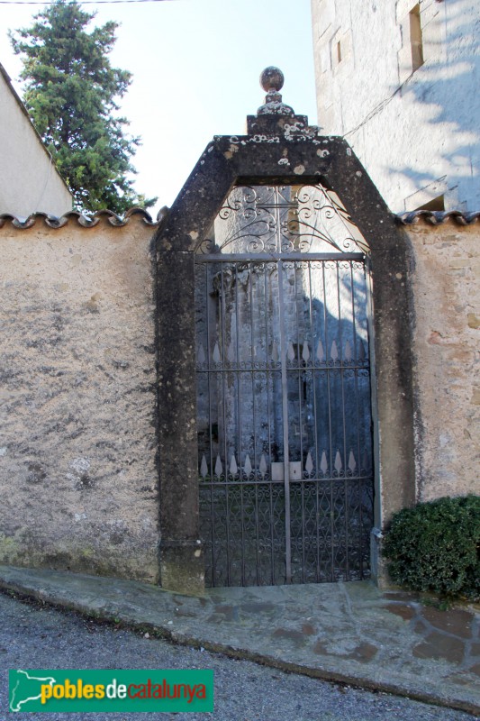 Sant Quirze Safaja - Porta del cementiri