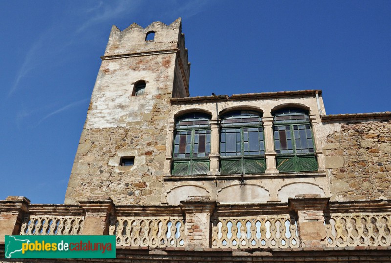 Corçà - Can Caramany (Castell de l'Alberg)