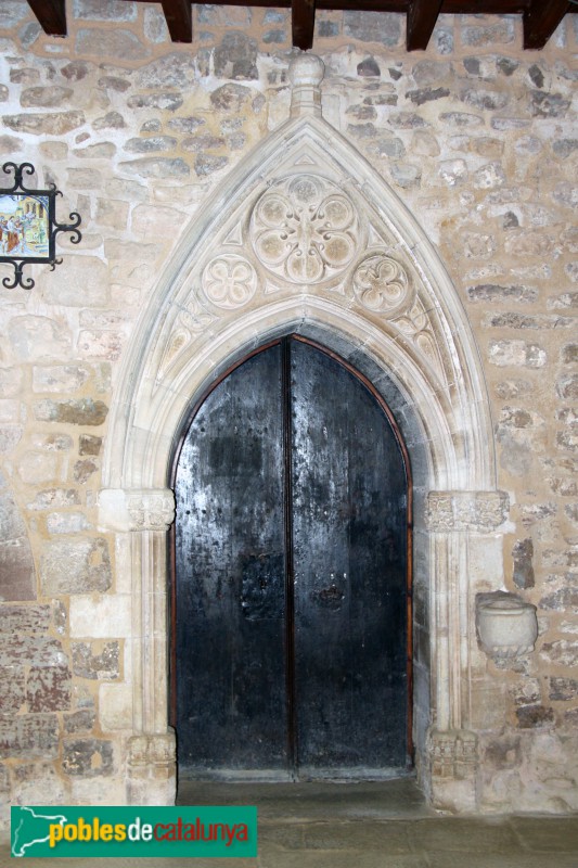 L'Estany - Porta d'accés a l'esglèsia