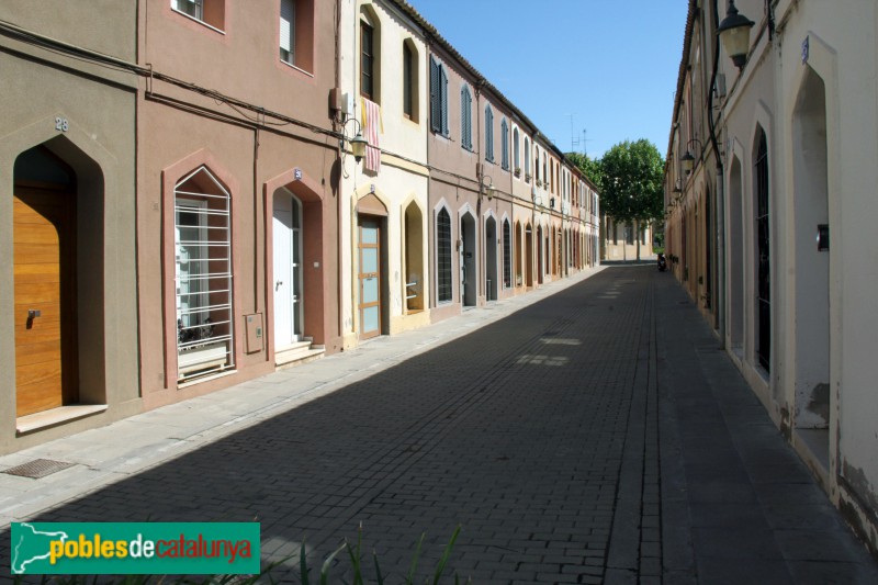 Sant Feliu de Llobregat - Carrer Santa Maria (Foto: Albert Esteves, 2016) Sant Feliu de Llobregat - Carrer Santa Maria