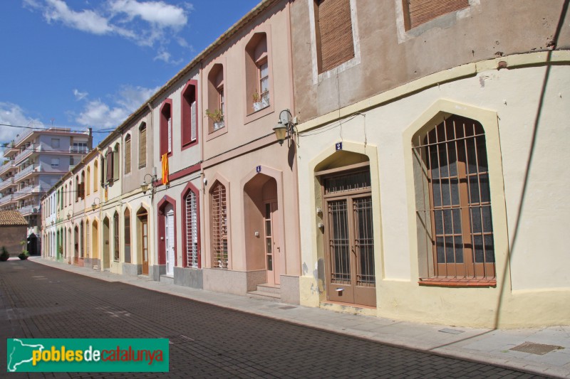Sant Feliu de Llobregat - Carrer Sant Antoni (Foto: Albert Esteves, 2016) Sant Feliu de Llobregat - Carrer Sant Antoni