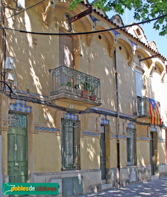 Sant Feliu de Llobregat - Carreretes, 10-12 (Foto: Albert Esteves, 2016) Sant Feliu de Llobregat - Carreretes, 10-12