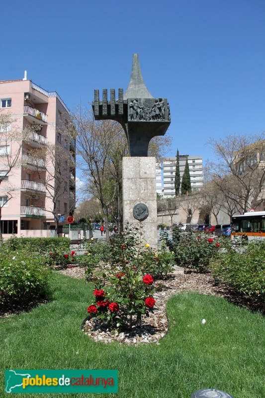 Sant Feliu de Llobregat - Monument a Pere Dot