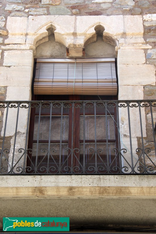 Moià - Carrer de les Joies, finestra de Cal Soldevila