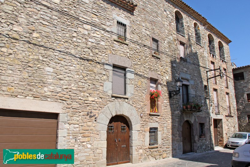 Santa Maria d'Oló - Nucli antic (Foto: Albert Esteves, 2016) Santa Maria d'Oló - Nucli antic