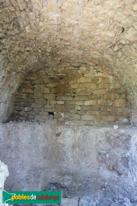 Santa Maria d'Oló - Sant Joan Vell (Foto: Albert Esteves, 2016) Santa Maria d'Oló - Sant Joan Vell
