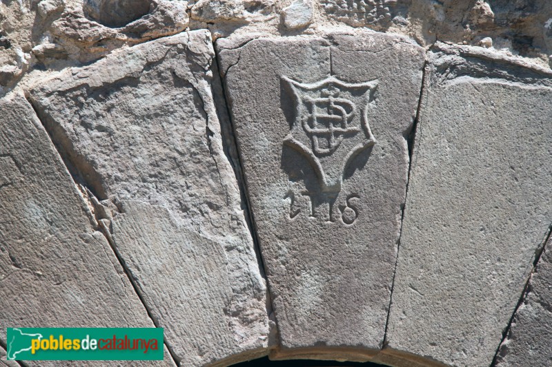 Santa Maria d'Oló - Mas de Sant Miquel (Foto: Albert Esteves, 2016) Santa Maria d'Oló - Mas de Sant Miquel