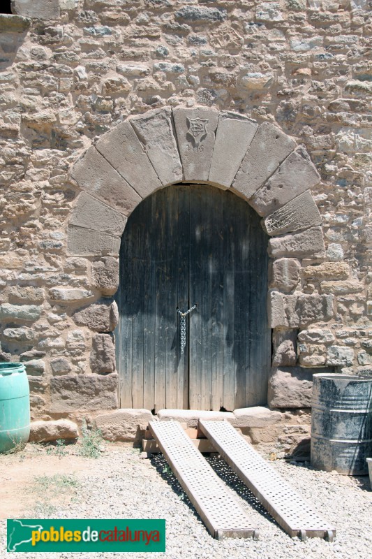 Santa Maria d'Oló - Mas de Sant Miquel (Foto: Albert Esteves, 2016) Santa Maria d'Oló - Mas de Sant Miquel
