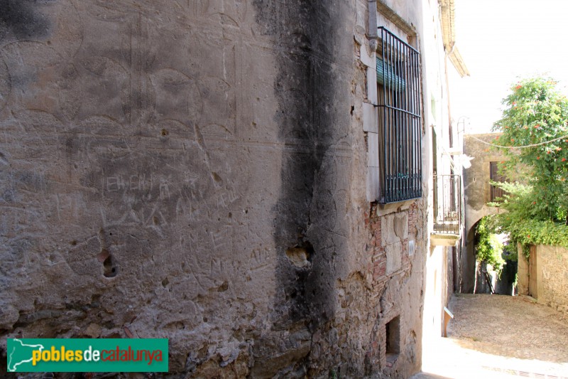 Colomers - Can Quintana, esgrafiats (Foto: Albert Esteves, 2016) Colomers - Can Quintana, esgrafiats