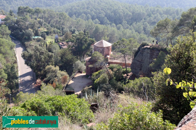 Cervelló - Església de Santa Maria (Foto: Albert Esteves, 2016) Cervelló - Església de Santa Maria