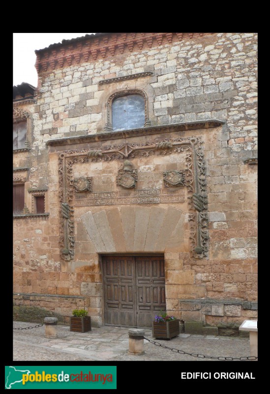 Palau dels Contreras, Ayllón (Foto: Rowanwindwhistle , 2010) Palau dels Contreras, Ayllón