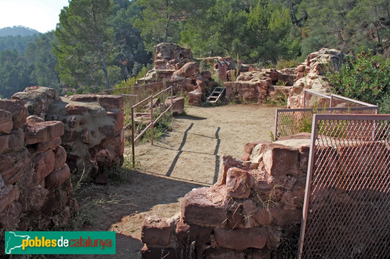 Cervelló - Castell. Cuina, forn. Pis superior